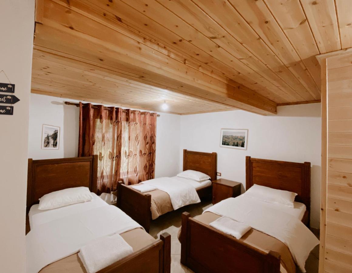 Guesthouse Pashko Theth Eksteriør billede